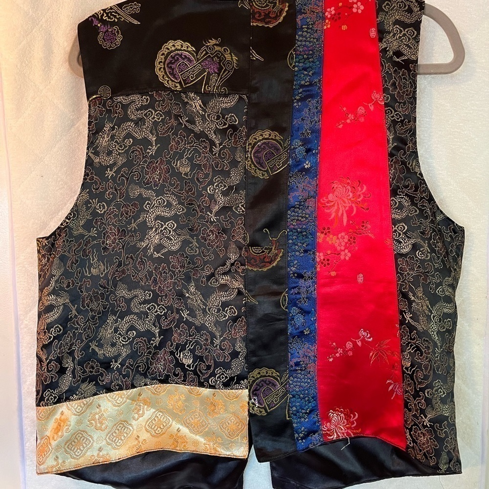 Woman’s Vintage Chico Design Vest - Picture 4 of 8